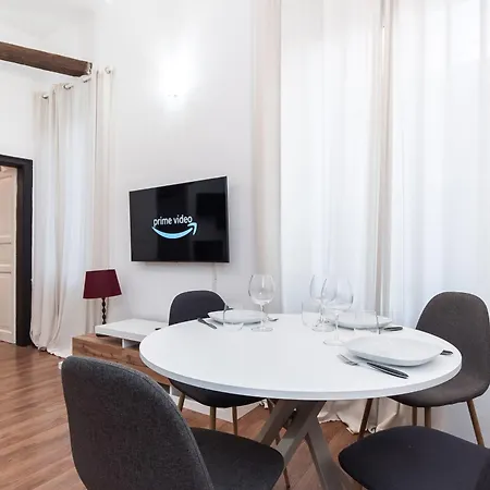 Cozy Apartment, 300 Meters From The Aquarium And San Giorno Metro Genoa