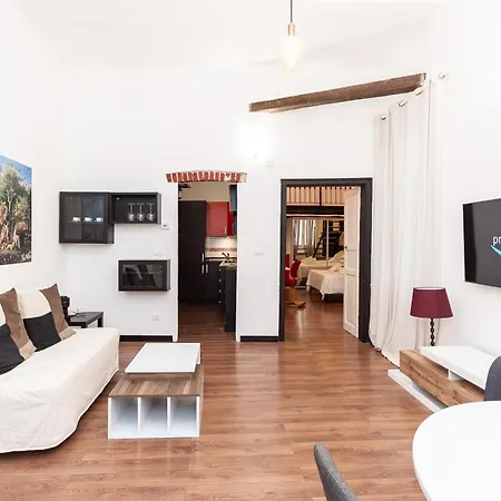 Cozy Apartment, 300 Meters From The Aquarium And San Giorno Metro Apartment *